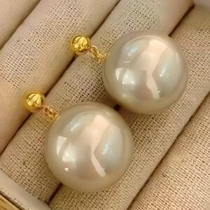 18 KT Gold Over Titanium Cream Pearl Earrings